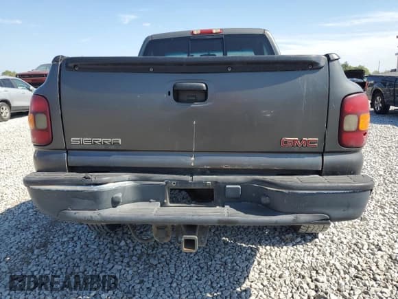 ✅ 2000 GMC Sierra 1500 SLE • VIN: 1GTEK14T4YZ196445 • Лот: 81857885. Опубликован ранее на Copart с пробегом Не указан. Бесплатный доступ к архиву аукционных продаж из США и подробный отчёт об истории автомобиля на DreamBid. Изображение 6.