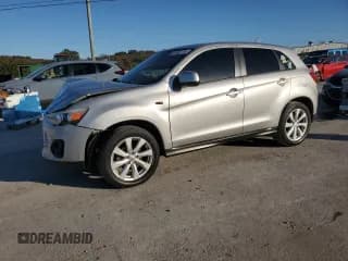 ✅ 2014 Mitsubishi Outlander ES • VIN: 4A4AR3AU5EE031860 • Lot: 91408185. Listed on Copart with 89,333 mi. Free auction sales archive from the USA and detailed vehicle history report at DreamBid. Image 1.