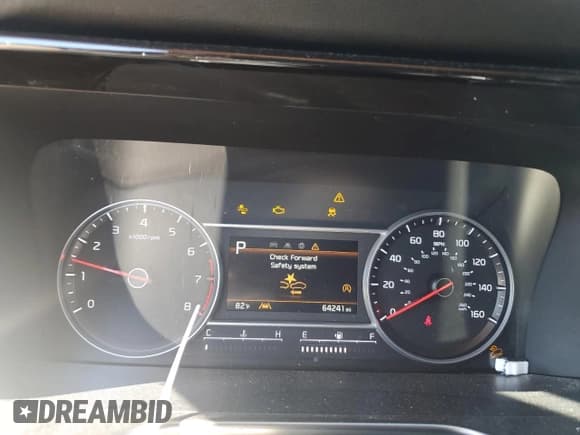 ✅ 2022 Kia Sorento LX • VIN: 5XYRGDLC2NG124157 • Lot: 82380225. Listed on Copart with 64,241 mi. Free auction sales archive from the USA and detailed vehicle history report at DreamBid. Image 9.