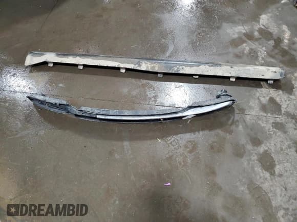 ✅ 2013 Chrysler Town & Country Touring • VIN: 2C4RC1BG1DR621158 • Lot: 65186735. Wystawiony na Copart z przebiegiem 174 195 mil. Bezpłatny archiwum sprzedaży aukcyjnych z USA i szczegółowy raport historii pojazdu na DreamBid. Zdjęcie 13.