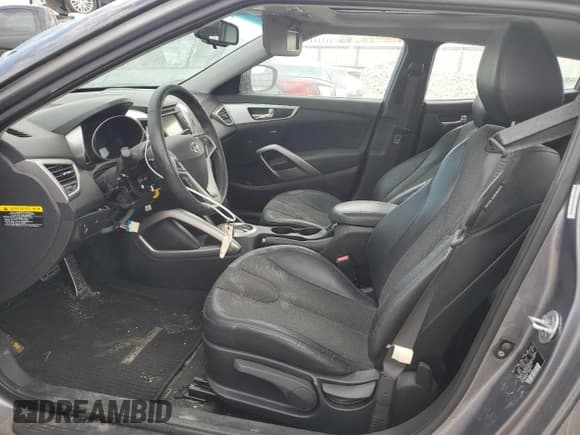 ✅ 2012 Hyundai Veloster w/Red Int • VIN: KMHTC6AD6CU030539 • Lot: 64993754. Wystawiony na Copart z przebiegiem Nie podano. Bezpłatny archiwum sprzedaży aukcyjnych z USA i szczegółowy raport historii pojazdu na DreamBid. Zdjęcie 7.