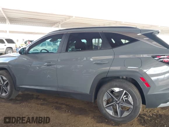 ✅ 2025 Hyundai Tucson SEL • VIN: 5NMJB3DE2SH519835 • Лот: 43324319. Опубликован ранее на IAAI с пробегом 6 973 миль. Бесплатный доступ к архиву аукционных продаж из США и подробный отчёт об истории автомобиля на DreamBid. Изображение 15.