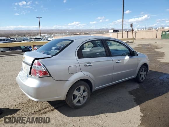 ✅ 2008 Chevrolet Aveo LT • VIN: KL1TG56658B261388 • Lot: 45560525. Wystawiony na Copart z przebiegiem 104 915 mil. Bezpłatny archiwum sprzedaży aukcyjnych z USA i szczegółowy raport historii pojazdu na DreamBid. Zdjęcie 3.
