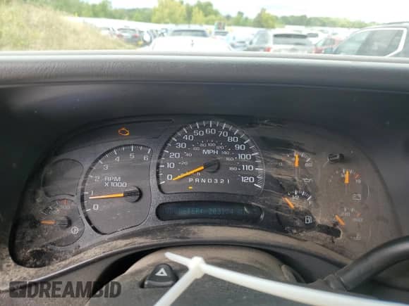 2006 Chevrolet Silverado 2500HD LT1 с VIN 1GCHK29U46E165589, выставлен на аукционе Copart как лот 70109875 с пробегом 203 174 миль миль и Чистый • Clean title. История ставок и продаж доступна на DreamBid. Изображение 9.