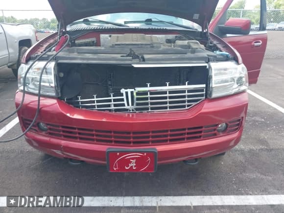 ✅ 2013 Lincoln Navigator • VIN: 5LMJJ2J54DEL07454 • Лот: 42436576. Опубликован ранее на IAAI с пробегом 197 011 миль. Бесплатный доступ к архиву аукционных продаж из США и подробный отчёт об истории автомобиля на DreamBid. Изображение 6.