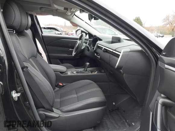 ✅ 2025 Mazda CX-50 S Premium • VIN: 7MMVABDM7SN334320 • Lot: 43597828. Listed on IAAI with 11,321 mi. Free auction sales archive from the USA and detailed vehicle history report at DreamBid. Image 5.