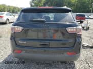 ✅ 2019 Jeep Compass Altitude • VIN: 3C4NJCBB9KT612996 • Lot: 82093255. Wystawiony na Copart z przebiegiem 199 374 mil. Bezpłatny archiwum sprzedaży aukcyjnych z USA i szczegółowy raport historii pojazdu na DreamBid. Zdjęcie 6.