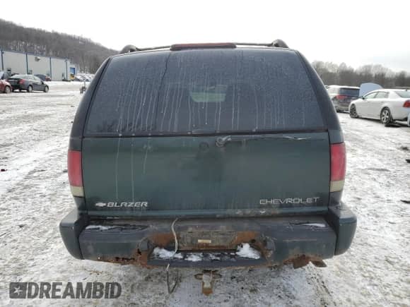 ✅ 2002 Chevrolet Blazer LS • VIN: 1GNDT13W22K110691 • Lot: 42207645. Listed on Copart with 231,803 mi miles. Access the free auction sales archive from the USA and view a detailed vehicle history report at DreamBid. Image 6.