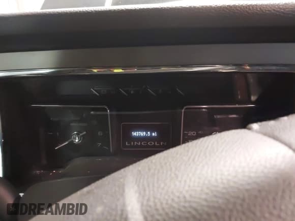 ✅ 2013 Lincoln Navigator • VIN: 5LMJJ2J50DEL06155 • Лот: 41962778. Опубликован ранее на IAAI с пробегом 143 769 миль. Бесплатный доступ к архиву аукционных продаж из США и подробный отчёт об истории автомобиля на DreamBid. Изображение 7.