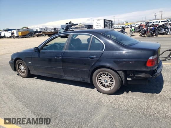 ✅ 2001 BMW 5 Series 525i • VIN: WBADT43401GX20595 • Лот: 59383655. Опубликован ранее на Copart с пробегом Не указан. Бесплатный доступ к архиву аукционных продаж из США и подробный отчёт об истории автомобиля на DreamBid. Изображение 2.