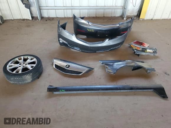 ✅ 2013 Acura TL Advance • VIN: 19UUA9F71DA005376 • Лот: 90986455. Опубликован ранее на Copart с пробегом 139 194 миль. Бесплатный доступ к архиву аукционных продаж из США и подробный отчёт об истории автомобиля на DreamBid. Изображение 13.