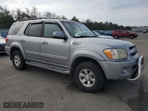 ✅ 2005 Toyota Sequoia SR5 • VIN: 5TDBT44A05S250336 • Lot: 62008565. Listed on Copart with 198,527 mi. Free auction sales archive from the USA and detailed vehicle history report at DreamBid. Image 4.