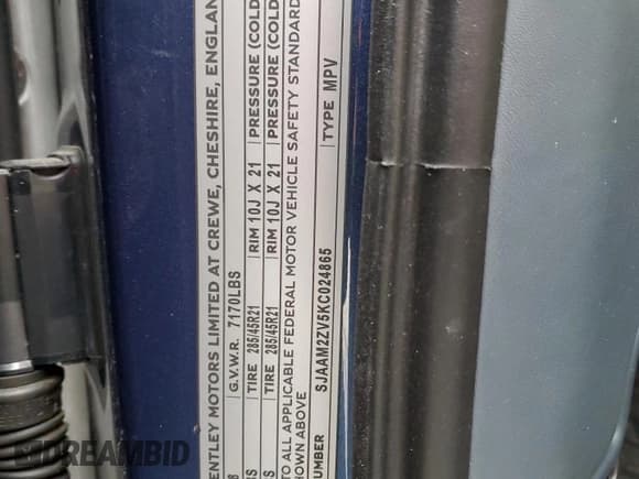 ✅ 2019 Bentley Bentayga V8 • VIN: SJAAM2ZV5KC024865 • Lot: 42869533. Wystawiony na Copart z przebiegiem 23 687 mil. Bezpłatny archiwum sprzedaży aukcyjnych z USA i szczegółowy raport historii pojazdu na DreamBid. Zdjęcie 14.