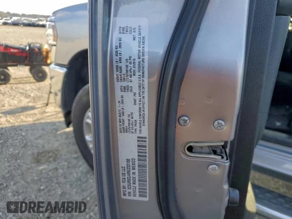 ✅ 2024 Ram 2500 Big Horn • VIN: 3C6UR5DJ4RG233130 • Lot: 96061885. Listed on Copart with 41,132 mi. Free auction sales archive from the USA and detailed vehicle history report at DreamBid. Image 12.