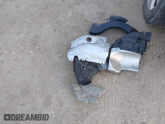 ✅ 2014 BMW 7 Series ALPINA B7 • VIN: WBAYE8C53ED136145 • Lot: 42057674. Wystawiony na IAAI z przebiegiem 108 752 mil. Bezpłatny archiwum sprzedaży aukcyjnych z USA i szczegółowy raport historii pojazdu na DreamBid. Zdjęcie 12.