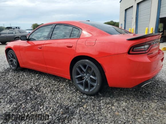 ✅ 2020 Dodge Charger SXT • VIN: 2C3CDXBG3LH193026 • Lot: 92545835. Wystawiony na Copart z przebiegiem 154 672 mil. Bezpłatny archiwum sprzedaży aukcyjnych z USA i szczegółowy raport historii pojazdu na DreamBid. Zdjęcie 2.