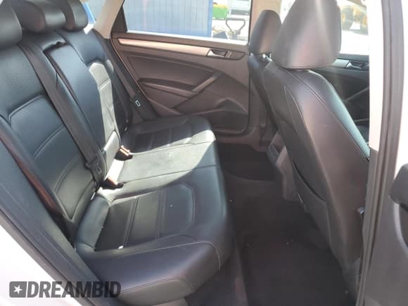 ✅ 2014 Volkswagen Passat Wolfsburg Edition • VIN: 1VWAT7A33EC113778 • Lot: 51877035. Listed on Copart with 166,720 mi. Free auction sales archive from the USA and detailed vehicle history report at DreamBid. Image 10.