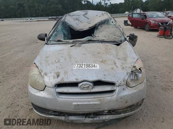 2008 Hyundai Accent GS z VIN KMHCM36CX8U101308, wystawiony jako Copart lot #73219834 z przebiegiem Nie podano mil oraz Szkoda całkowita • Salvage title. Historia ofert i sprzedaży dostępna na DreamBid. Obrazek 5.