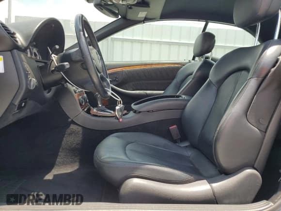 ✅ 2008 Mercedes-Benz CLK 350 • VIN: WDBTK56F68F234800 • Lot: 58632395. Listed on Copart with Not provided. Free auction sales archive from the USA and detailed vehicle history report at DreamBid. Image 7.