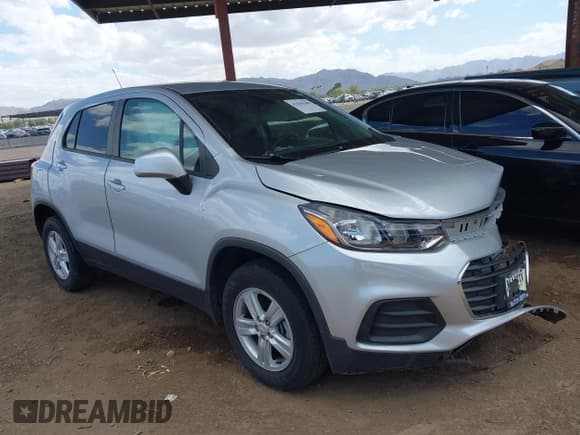 ✅ 2020 Chevrolet Trax LS • VIN: 3GNCJNSB3LL109850 • Lot: 42045580. Listed on IAAI with 46,890 mi. Free auction sales archive from the USA and detailed vehicle history report at DreamBid. Image 1.