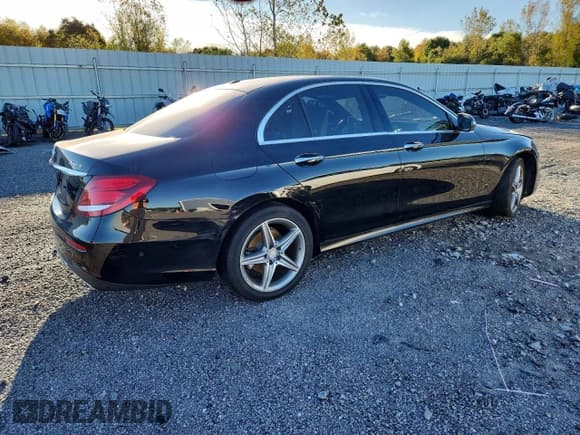 ✅ 2017 Mercedes-Benz E 300 Luxury • VIN: WDDZF4KBXHA026791 • Lot: 85734635. Listed on Copart with Not provided. Free auction sales archive from the USA and detailed vehicle history report at DreamBid. Image 3.