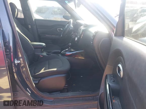 ✅ 2014 Kia Soul + • VIN: KNDJX3A56E7059256 • Лот: 43694000. Опубликован ранее на IAAI с пробегом 68 539 миль. Бесплатный доступ к архиву аукционных продаж из США и подробный отчёт об истории автомобиля на DreamBid. Изображение 5.