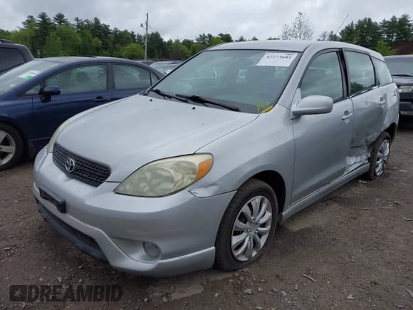 ✅ 2005 Toyota Matrix STD • VIN: 2T1LR32E55C333403 • Lot: 42273681. Listed on IAAI with 192,407 mi. Free auction sales archive from the USA and detailed vehicle history report at DreamBid. Image 2.