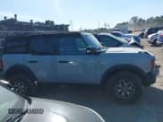 ✅ 2023 Ford Bronco • VIN: 1FMEE5DP7PLB81565 • Lot: 41891295. Wystawiony na IAAI z przebiegiem 27 890 mil. Bezpłatny archiwum sprzedaży aukcyjnych z USA i szczegółowy raport historii pojazdu na DreamBid. Zdjęcie 13.