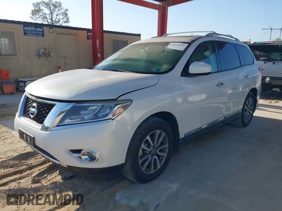 ✅ 2014 Nissan Pathfinder SV • VIN: 5N1AR2MN4EC626860 • Lot: 42094147. Listed on IAAI with 275,819 mi. Free auction sales archive from the USA and detailed vehicle history report at DreamBid. Image 2.