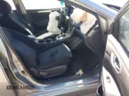 ✅ 2014 Nissan Sentra S • VIN: 3N1AB7AP5EL631956 • Lot: 42039021. Wystawiony na IAAI z przebiegiem 105 241 mil. Bezpłatny archiwum sprzedaży aukcyjnych z USA i szczegółowy raport historii pojazdu na DreamBid. Zdjęcie 5.