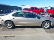 ✅ 2002 Chrysler Concorde LXi • VIN: 2C3HD36M62H153570 • Lot: 41684177. Wystawiony na IAAI z przebiegiem 127 172 mil. Bezpłatny archiwum sprzedaży aukcyjnych z USA i szczegółowy raport historii pojazdu na DreamBid. Zdjęcie 13.