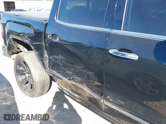 ✅ 2015 GMC Sierra 1500 Denali • VIN: 3GTU2WEJ9FG295202 • Lot: 42046744. Listed on IAAI with 134,120 mi. Free auction sales archive from the USA and detailed vehicle history report at DreamBid. Image 6.