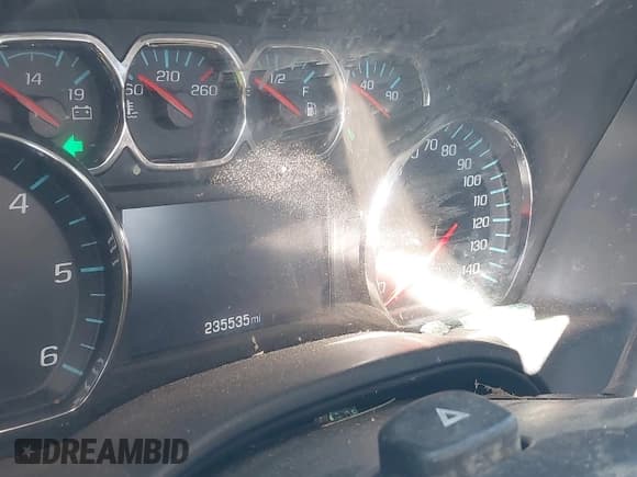 ✅ 2017 Chevrolet Silverado 2500HD LT • VIN: 1GC1KVEG3HF103181 • Lot: 42921437. Listed on IAAI with 235,535 mi. Free auction sales archive from the USA and detailed vehicle history report at DreamBid. Image 15.