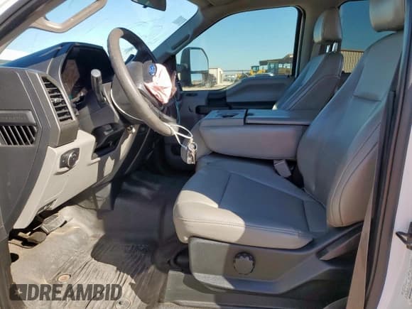 ✅ 2019 Ford F-250 XL • VIN: 1FT7W2BT5KED13695 • Lot: 91598345. Listed on Copart with 243,925 mi. Free auction sales archive from the USA and detailed vehicle history report at DreamBid. Image 7.