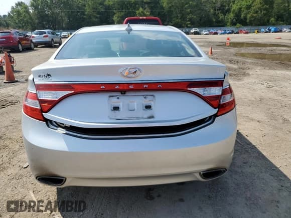 ✅ 2014 Hyundai Azera • VIN: KMHFG4JG6EA368463 • Lot: 69882895. Wystawiony na Copart z przebiegiem 143 776 mil. Bezpłatny archiwum sprzedaży aukcyjnych z USA i szczegółowy raport historii pojazdu na DreamBid. Zdjęcie 6.