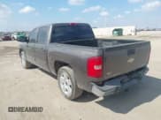 ✅ 2007 Chevrolet Silverado 1500 1LT • VIN: 2GCEC13J371676450 • Lot: 43393972. Wystawiony na IAAI z przebiegiem 313 790 mil. Bezpłatny archiwum sprzedaży aukcyjnych z USA i szczegółowy raport historii pojazdu na DreamBid. Zdjęcie 3.