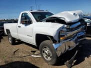 ✅ 2017 Chevrolet Silverado 2500HD Work Truck • VIN: 1GC0CUEG1HZ325011 • Lot: 72134674. Wystawiony na Copart z przebiegiem 73 368 mil. Bezpłatny archiwum sprzedaży aukcyjnych z USA i szczegółowy raport historii pojazdu na DreamBid. Zdjęcie 4.
