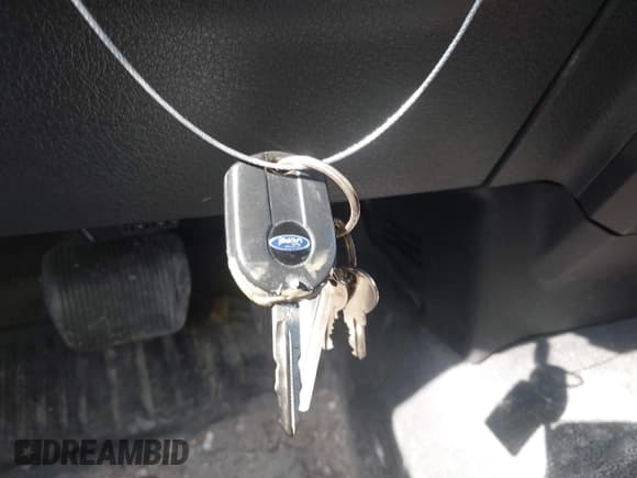 ✅ 2011 Ford F-150 XL • VIN: 1FTNF1CF6BKE10822 • Lot: 41443960. Listed on IAAI with 245,925 mi. Free auction sales archive from the USA and detailed vehicle history report at DreamBid. Image 11.