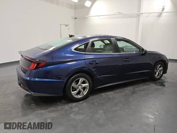 2021 Hyundai Sonata SE with VIN 5NPEG4JA9MH117391, listed as a Copart auction lot 90601665 with 113,784 mi miles and Clean title. Bid and sale history available at DreamBid. Image 3.