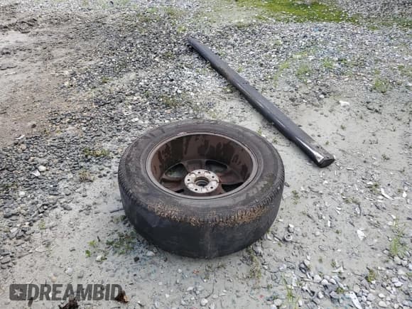 ✅ 2018 Ram 1500 Express • VIN: 1C6RR6KG6JS297010 • Lot: 81755635. Listed on Copart with 80,981 mi. Free auction sales archive from the USA and detailed vehicle history report at DreamBid. Image 12.