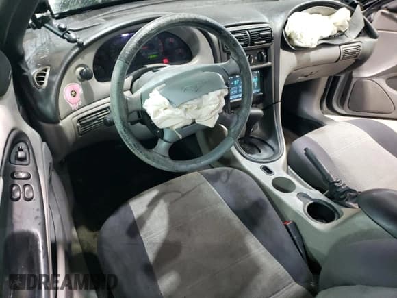 ✅ 2002 Ford Mustang Standard • VIN: 1FAFP40432F106903 • Lot: 55350025. Listed on Copart with 253,395 mi. Free auction sales archive from the USA and detailed vehicle history report at DreamBid. Image 8.