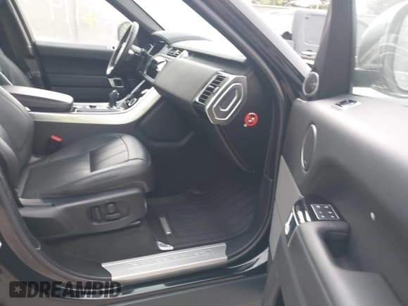 ✅ 2018 Land Rover Range Rover Sport • VIN: SALWR2RE4JA813646 • Lot: 42257714. Listed on IAAI with 49,038 mi. Free auction sales archive from the USA and detailed vehicle history report at DreamBid. Image 5.