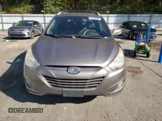 2013 Hyundai Tucson GLS z VIN KM8JU3AC9DU612128, wystawiony jako Copart lot #91513955 z przebiegiem 266 616 mil mil oraz Czysty tytuł • Clean title. Historia ofert i sprzedaży dostępna na DreamBid. Obrazek 5.