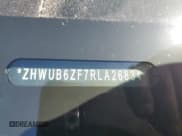 ✅ 2024 Lamborghini Huracan Tecnica • VIN: ZHWUB6ZF7RLA26834 • Lot: 49488395. Wystawiony na Copart z przebiegiem 365 mil. Bezpłatny archiwum sprzedaży aukcyjnych z USA i szczegółowy raport historii pojazdu na DreamBid. Zdjęcie 13.