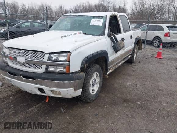 2004 Chevrolet Silverado 1500 Z71 with VIN 2GCEK13T741427729, listed as a IAAI auction lot 41238310 with 151,978 mi miles and . Bid and sale history available at DreamBid. Image 17.