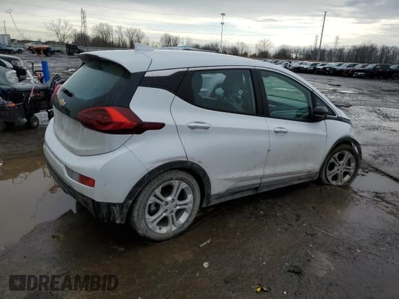 ✅ 2018 Chevrolet Bolt EV LT • VIN: 1G1FW6S04J4136627 • Lot: 47589635. Wystawiony na Copart z przebiegiem 37 978 mil. Bezpłatny archiwum sprzedaży aukcyjnych z USA i szczegółowy raport historii pojazdu na DreamBid. Zdjęcie 3.