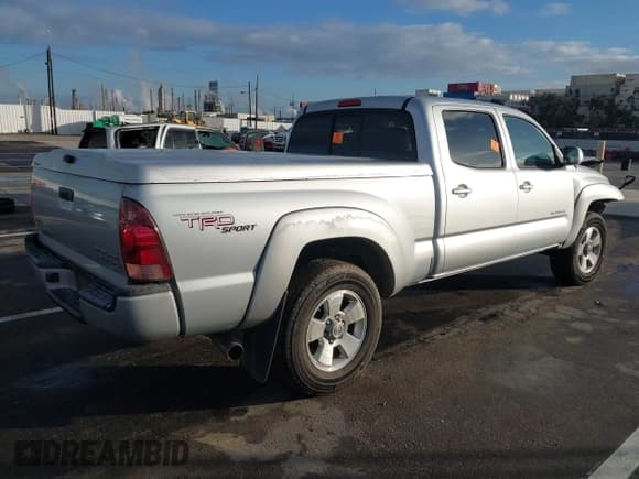 ✅ 2006 Toyota Tacoma PreRunner • VIN: 5TEKU72N46Z313320 • Lot: 43734443. Listed on IAAI with 119,979 mi. Free auction sales archive from the USA and detailed vehicle history report at DreamBid. Image 4.