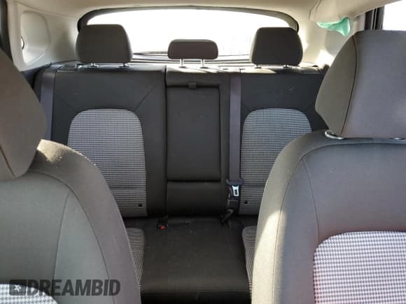 ✅ 2019 Hyundai Kona SEL • VIN: KM8K22AA7KU274793 • Лот: 39995654. Опубликован ранее на Copart с пробегом 31 470 миль. Бесплатный доступ к архиву аукционных продаж из США и подробный отчёт об истории автомобиля на DreamBid. Изображение 10.