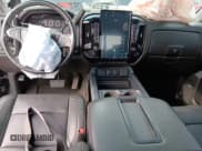 ✅ 2015 Chevrolet Silverado 2500HD LTZ • VIN: 1GC1KWE84FF180962 • Lot: 51786335. Wystawiony na Copart z przebiegiem 85 177 mil. Bezpłatny archiwum sprzedaży aukcyjnych z USA i szczegółowy raport historii pojazdu na DreamBid. Zdjęcie 8.