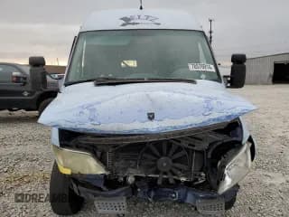 ✅ 2004 Dodge Sprinter • VIN: WD2PD744545699979 • Lot: 78576914. Listed on Copart with Not provided. Free auction sales archive from the USA and detailed vehicle history report at DreamBid. Image 5.